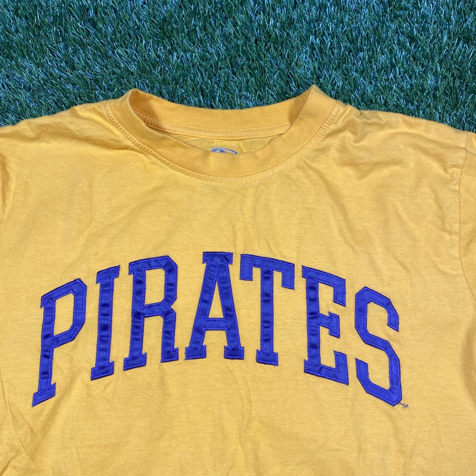 East Carolina University Pirates Shirt Mens Medium Embroidered Pro Player Ncaa  - Image 4 of 4