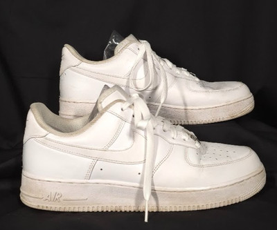 Nike Air Force 1 Triple White Athletic Shoes Sneakers Mens 10.5 Low CW2288-111