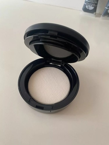 Mac Mineralize Foundation SPF15 Colour NC42 10g BNIB - Picture 2 of 4