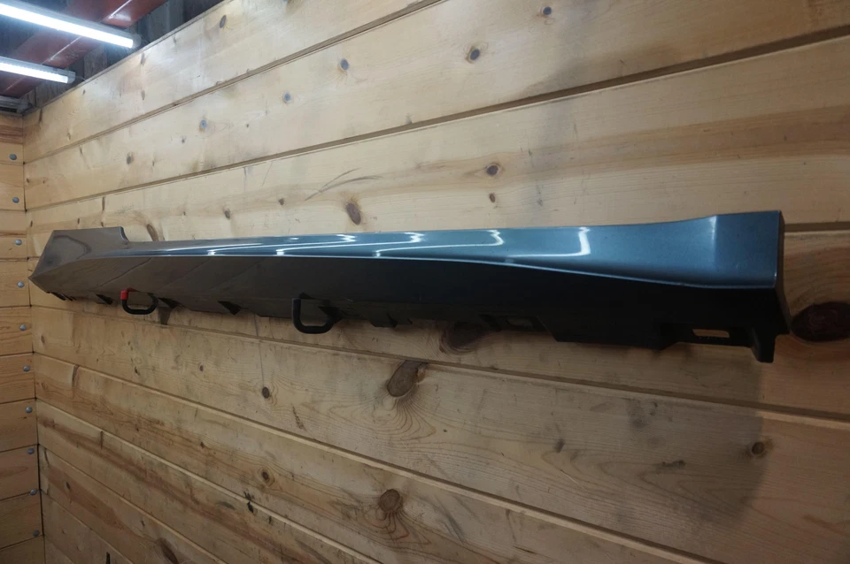 Правосторонняя пассажирская качающаяся панель отделка боковой юбки 8W6853856F Audi S5 B9 2020-24 *Примечание - Изображение 3 из 4