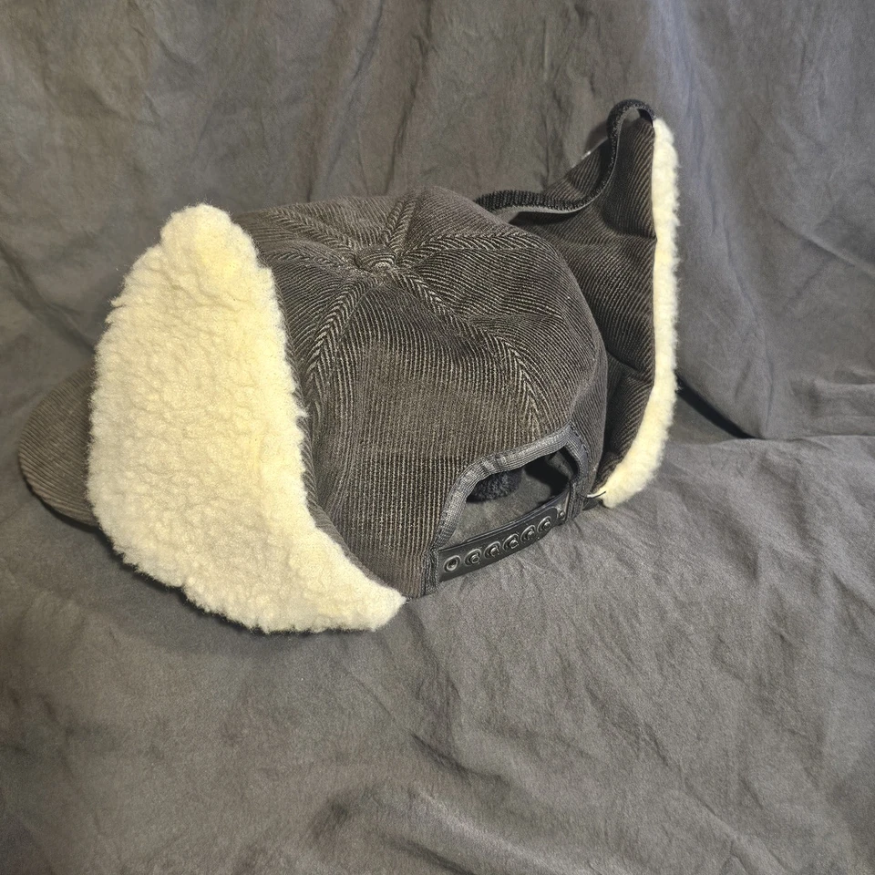 VTG-1980s John Deere Advertising Hat W/ Ear Flaps snapback trucker hat Black - Image 4 of 4