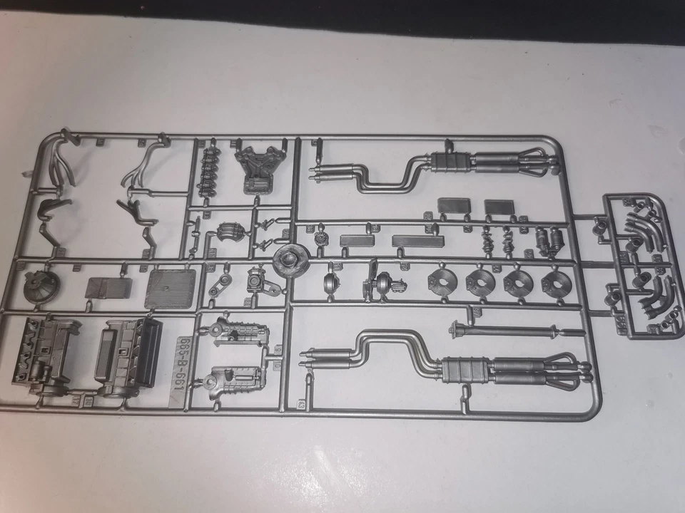 Ferrari 348 tb Italeri  No. 668  1:24   ISSUES   transparencies  missing + box - Immagine 4 di 4