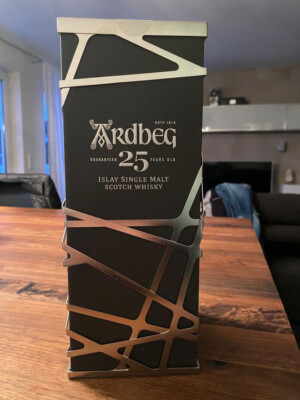 Ardbeg 25 Years Edition 2022 + Box 700ml 46% Vol.