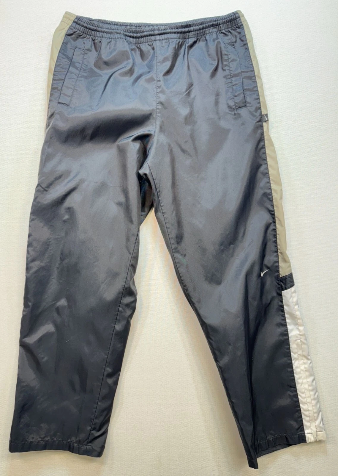 Nike Men's Retro Windbreaker Zip Hem Pants Wide Leg Size L Black Activewear
