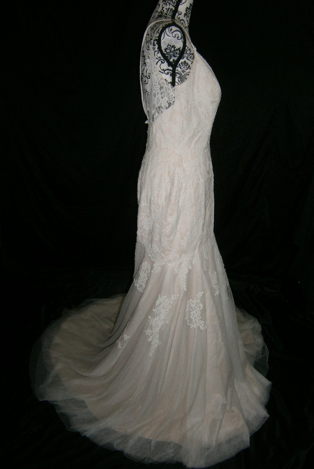 ti adora Alvina Valenta Wedding Dress 12 Ivory Nude Lace Tulle Romantic Boho NEW