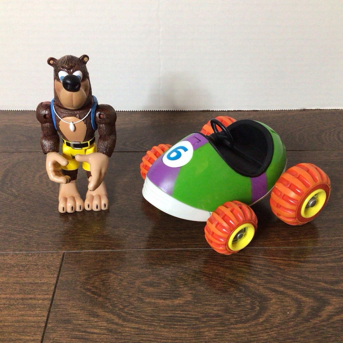 1999 Diddy Kong Racing Banjo Kazooie Action Figure in Kart