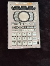 Roland SP-404SX Sampler Pad Triggers Built-in Effects Battery Powered