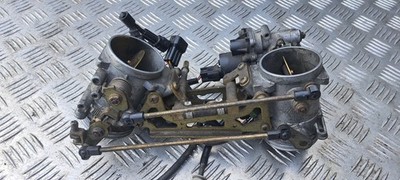Suzuki SV1000 S 2004.  Drosselklappenstutzen & Einspritzdüsen.