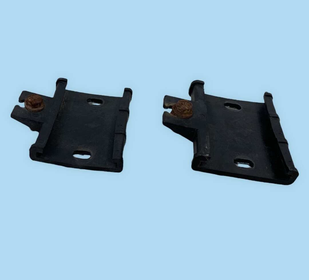 Rear Bumper Cover Bracket Guide Set Pair OEM 99-09 Bentley Arnage
