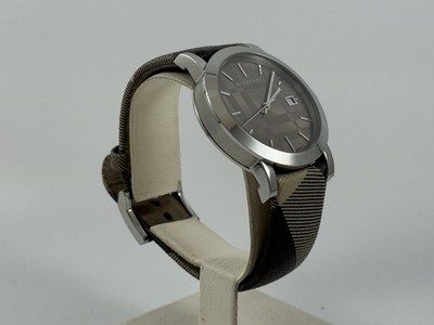 Burberry Leather-strap Watch BU1774 - gently used Burberry bu1774 like new, new battery, with original box for  main image 4