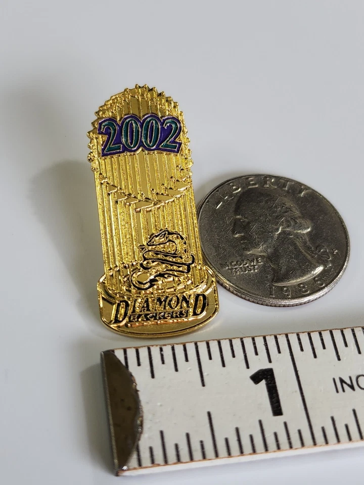 Arizona Diamondbackers 2002 Souvenir Lapel Pin Gold Trophy MLB - Image 2 of 3
