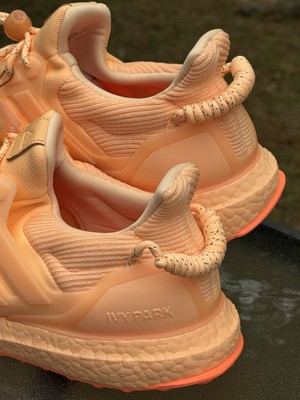 Adidas Ivy Park x ULTRABOOST OG Men display picture 3