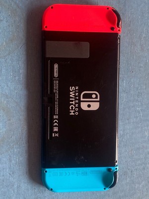 Nintendo Switch Nintendo HVC-001 Nintendo Switch HAC-001 - 32GB - Spielkonsole - Neon-Rot/Neon-Blau