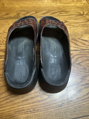 Tatami by Birkenstock Slip On Open Toe Leather Faux Croc Brown Sandal Mule 9 - Picture 4 of 9