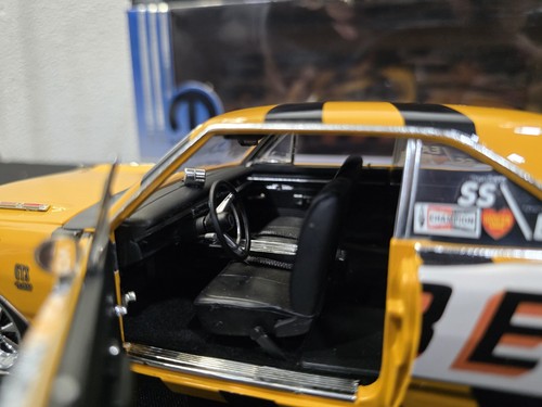 HIGHWAY 61 RON MANCINI 1968 DODGE DART 440 GTS DETROIT DEALERS BEE LEAVER 1:18 - Picture 16 of 20