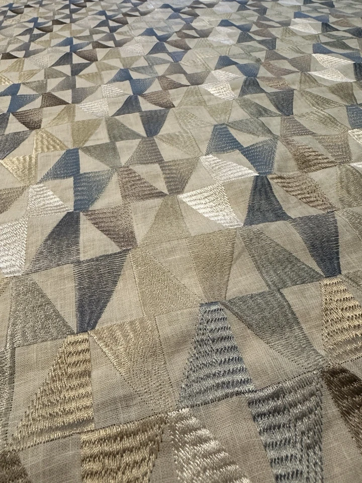 Tela de lino Hodsoll McKenzie London Clayton de gama alta 55" X 2 yardas y 34" Foto 4 de 4