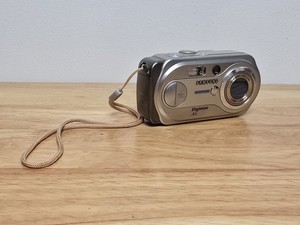 Samsung Digimax A6 6.0MP Compact Digital Camera, Silver - Tested