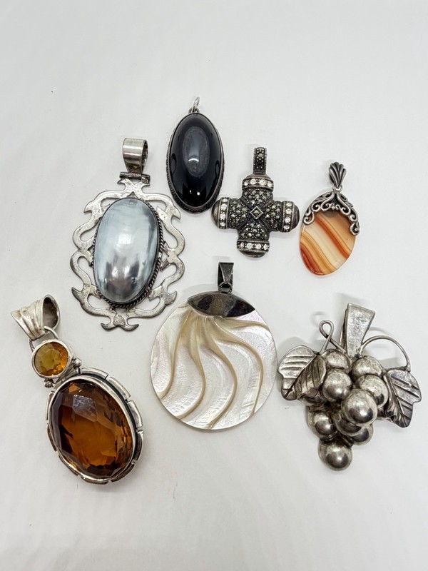 Lot Of 7 Vintage 925 Sterling Silver Gemstone Pendants Resell Wear 100+ Grams