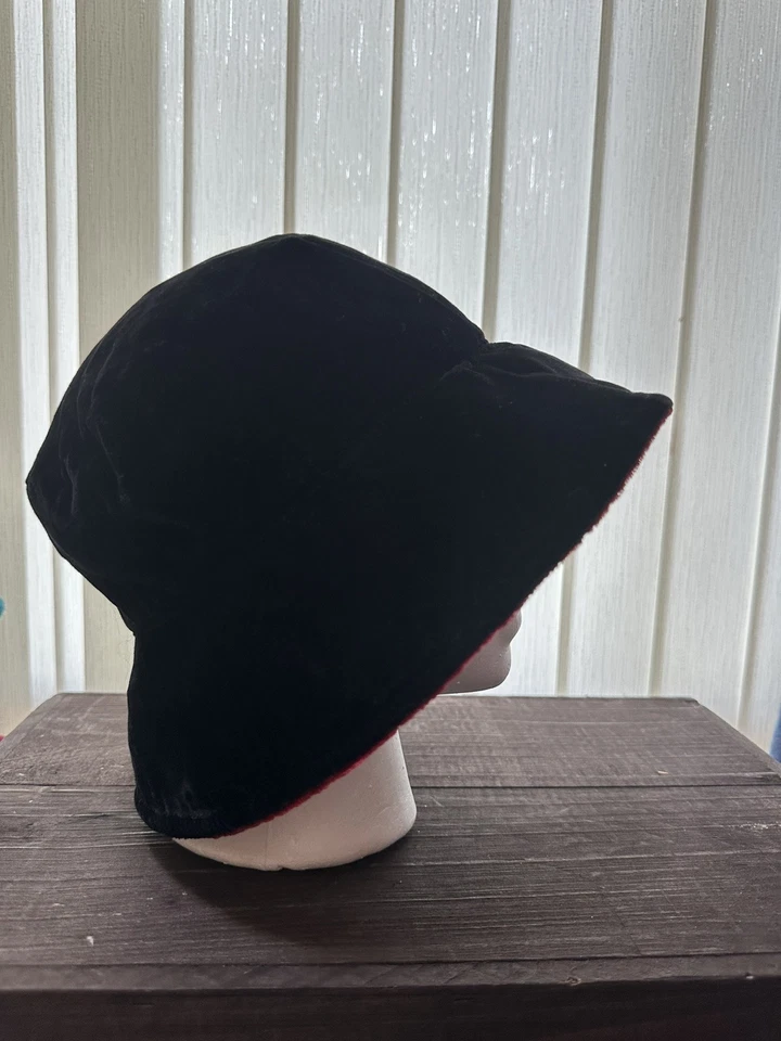 Sombrero Cubo Mujer Reversible Rojo Rosa y Negro Terciopelo, Boho Retro Ecléctico Artístico Foto 4 de 4