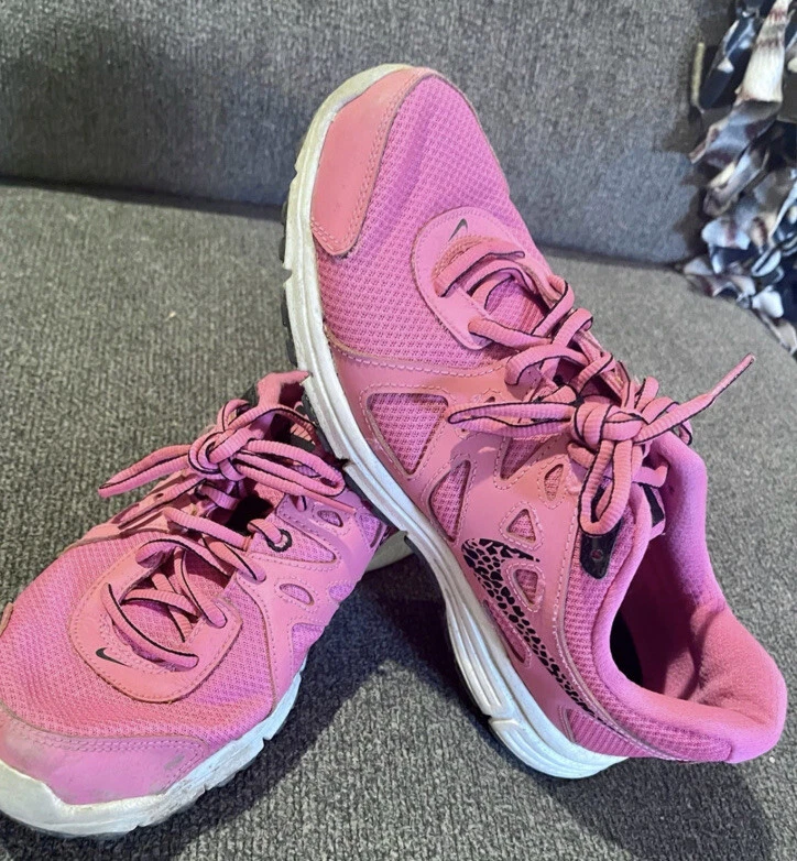 Women nike revolution 2 cheap pink