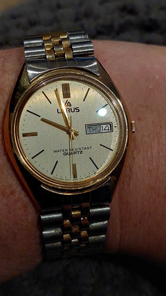 Vintage Mens Lorus by Seiko Quartz Watch with Day/Date Vintage Mens Lorus by Seiko Quartz Watch with Day/Date