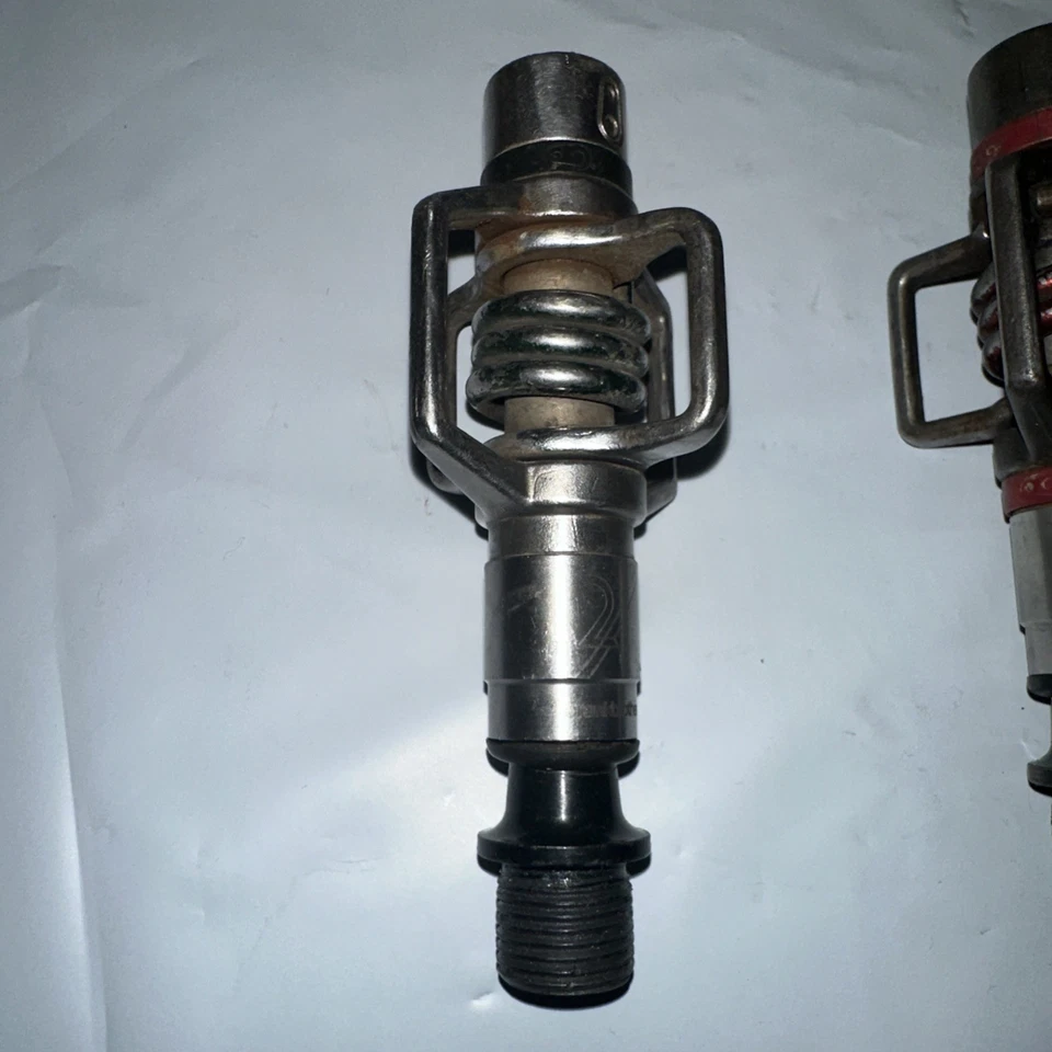 Лот из 6 (5) Crankbrothers взбиватель яиц 3 (3blue1red) - (1) взбиватель яиц 2 педали - Изображение 4 из 4