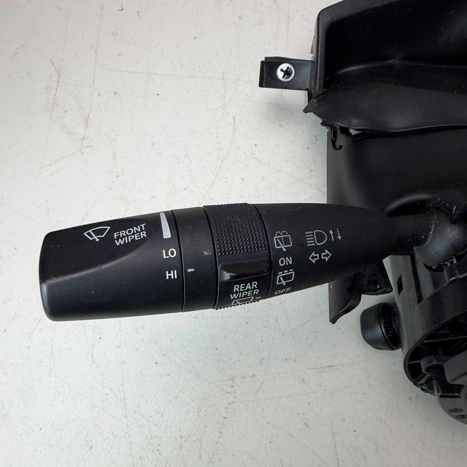 2017-2024 MASERATI LEVANTE TURN SIGNAL WIPER CONTROL SWITCH & TRIM 670147161 OEM