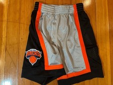 New York Knicks Basketball Shorts Mitchell & Ness Size Small NBA 75th NYK