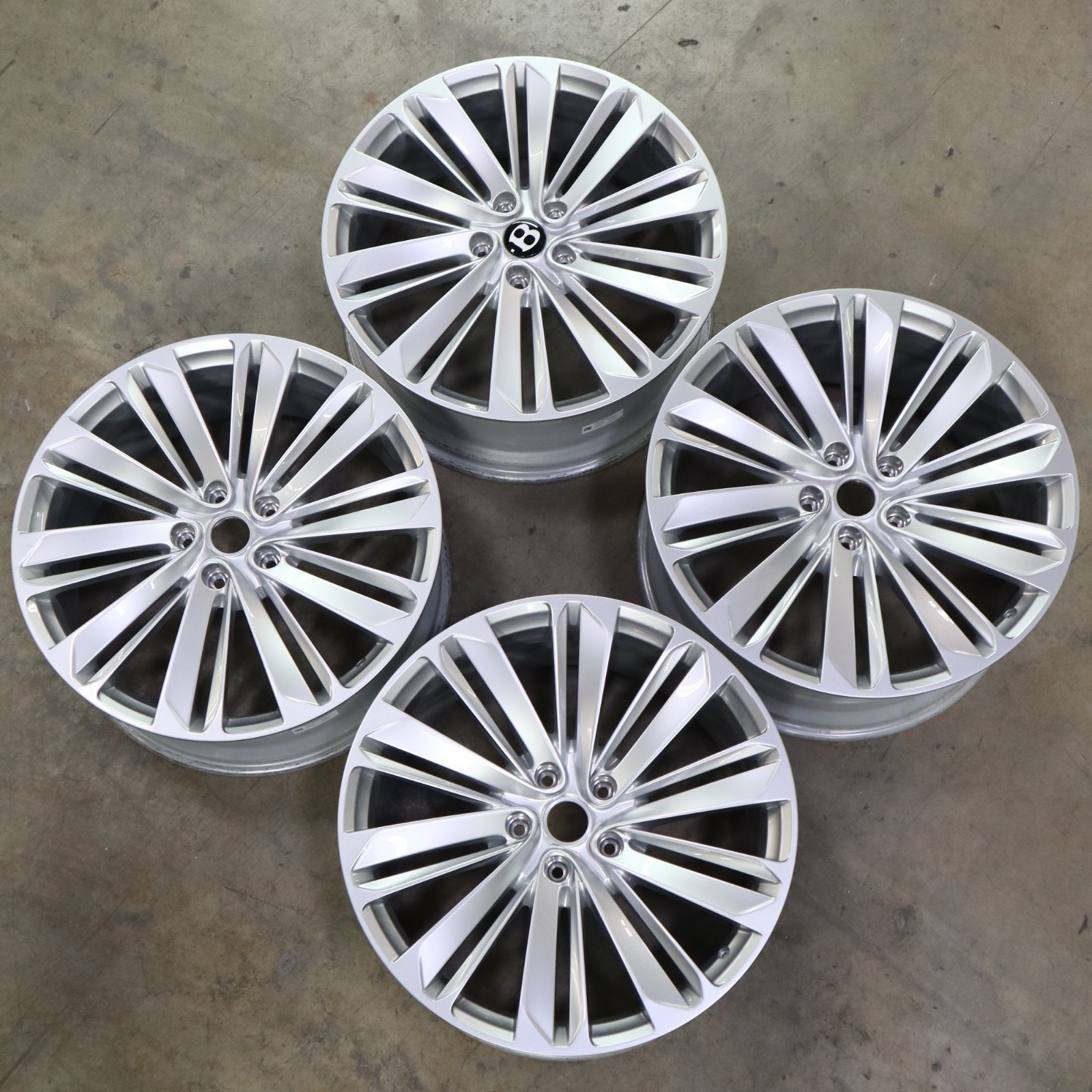 BENTLEY CONTINENTAL GT FLYING SPUR FORGED WHEELS 22x9.5 / 22x11.0 RIMS SET OF 4