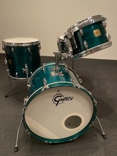 Gretsch USA Custom vintage drumset – GCB Gloss Caribbean Blue – Silver Sealer