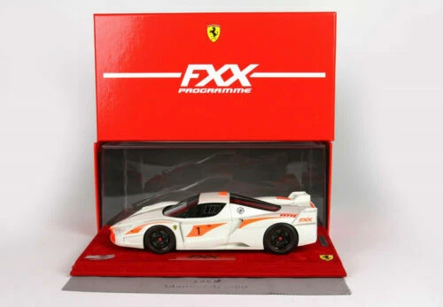 Modellini statici di auto da corsa Rally scala 1:18 Ferrari