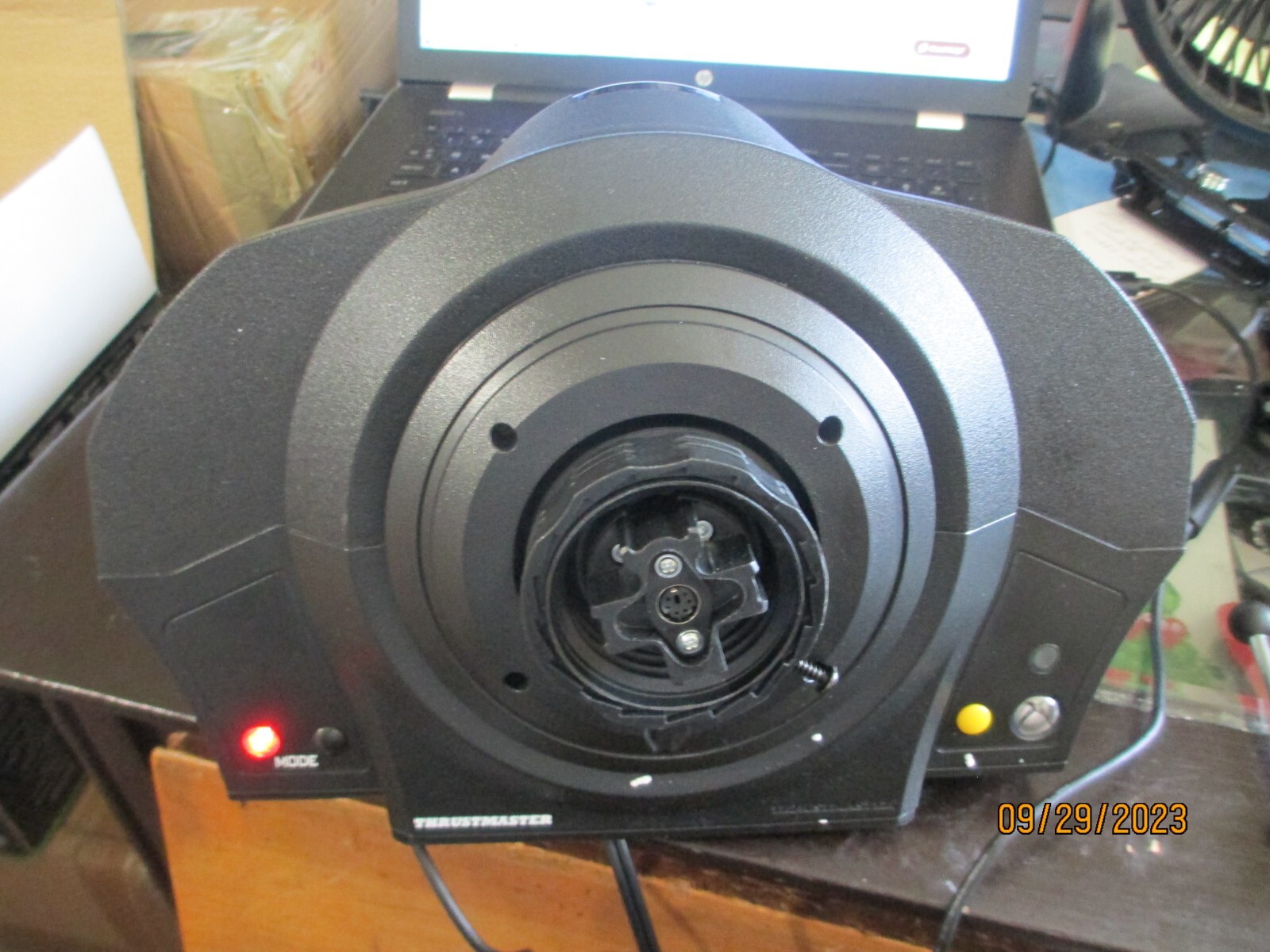 Thrustmaster TX Racing Wheel Servo Base for Microsoft Xbox One/PC