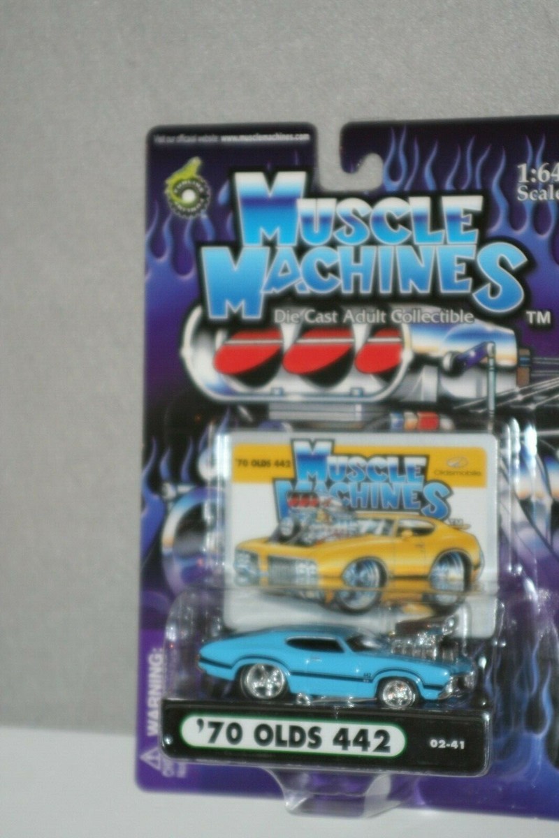 FUNLINE MUSCLE MACHINES 1/64 1970 OLDSMOBILE 442 LIGHT BLUE