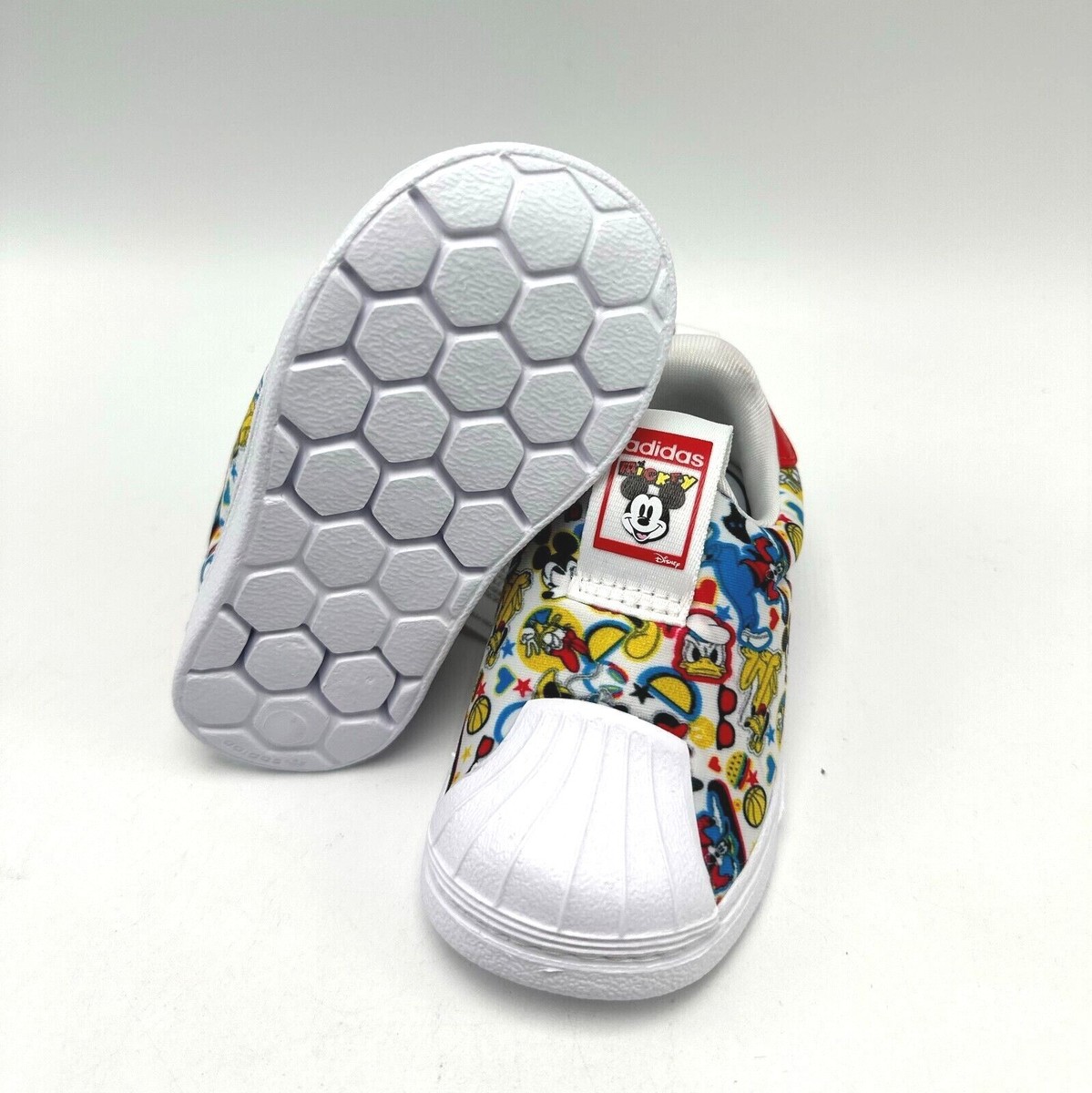 Micky Buy Disney x Sk8-Hi 'Mickey and Friends' - VN 0ZA0GHE | GOAT