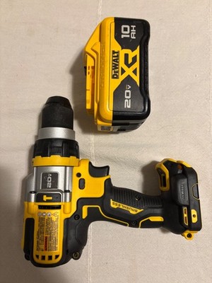 DEWALT DCD999 20V MAX XR Hammer Drill W/ 10.0Ah Battery DCB210 used 2 time