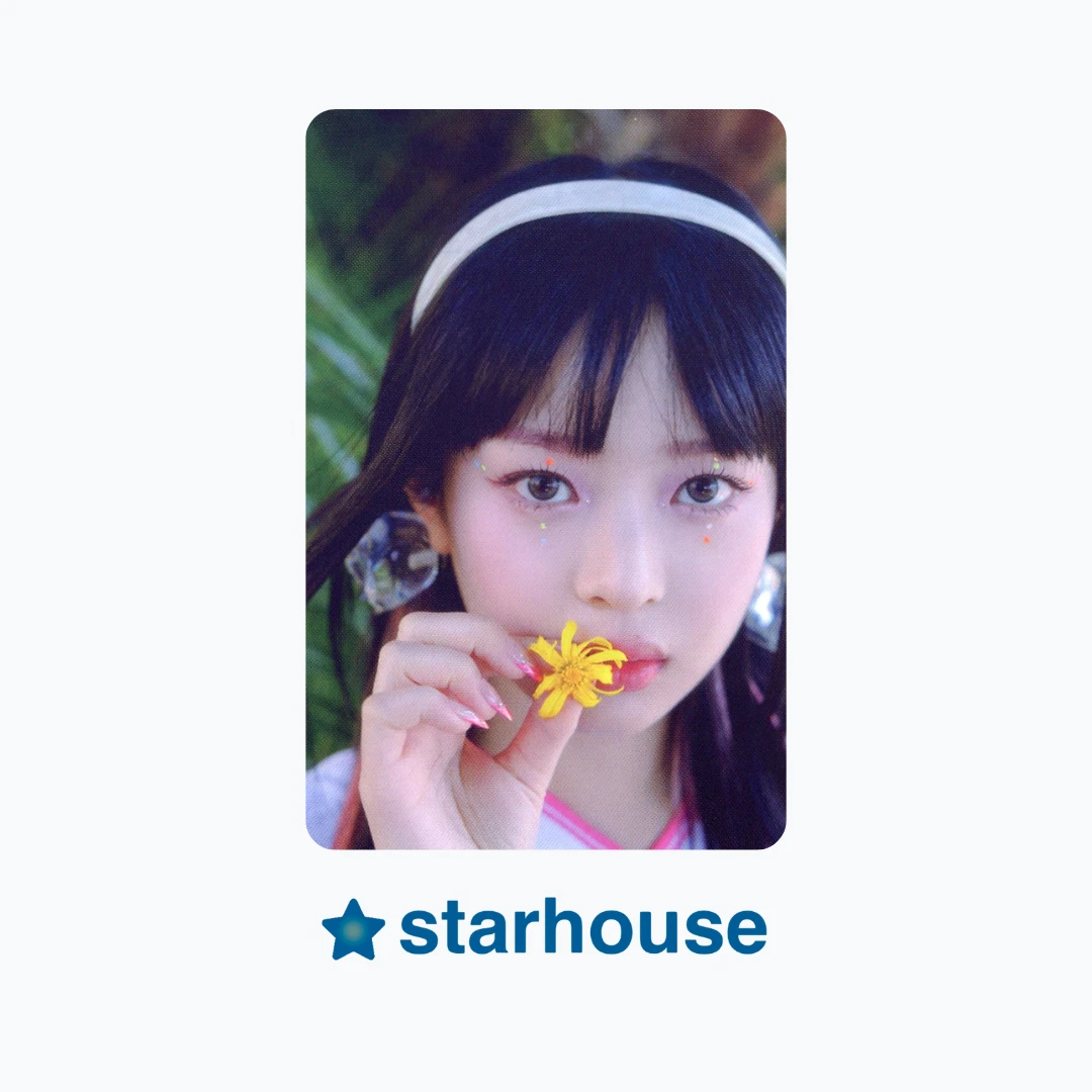 Hanni – Get Up ADOR JP pre-order benefit photocard (Expansion) photocard
