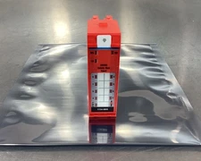 Allen Bradley  1734-IB8S /B  Safety Sink Input Module             3D-68