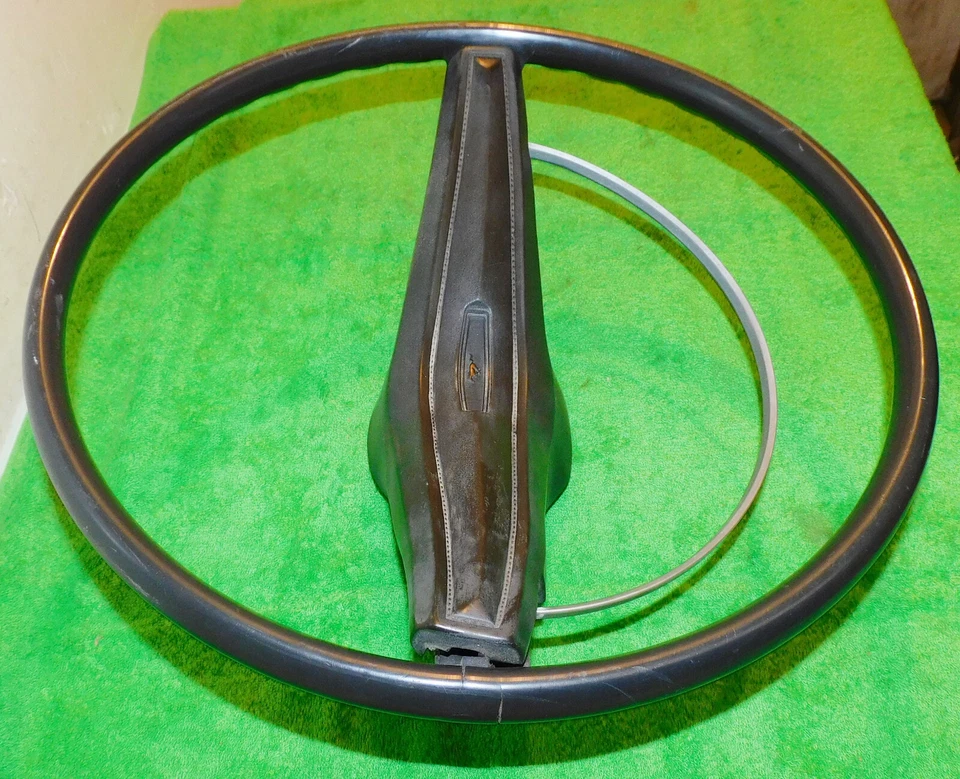 1969 Mustang Fastback Coupe Convert Boss Grande ORIG BROWN STEERING WHEEL ASSEM - Image 3 of 4