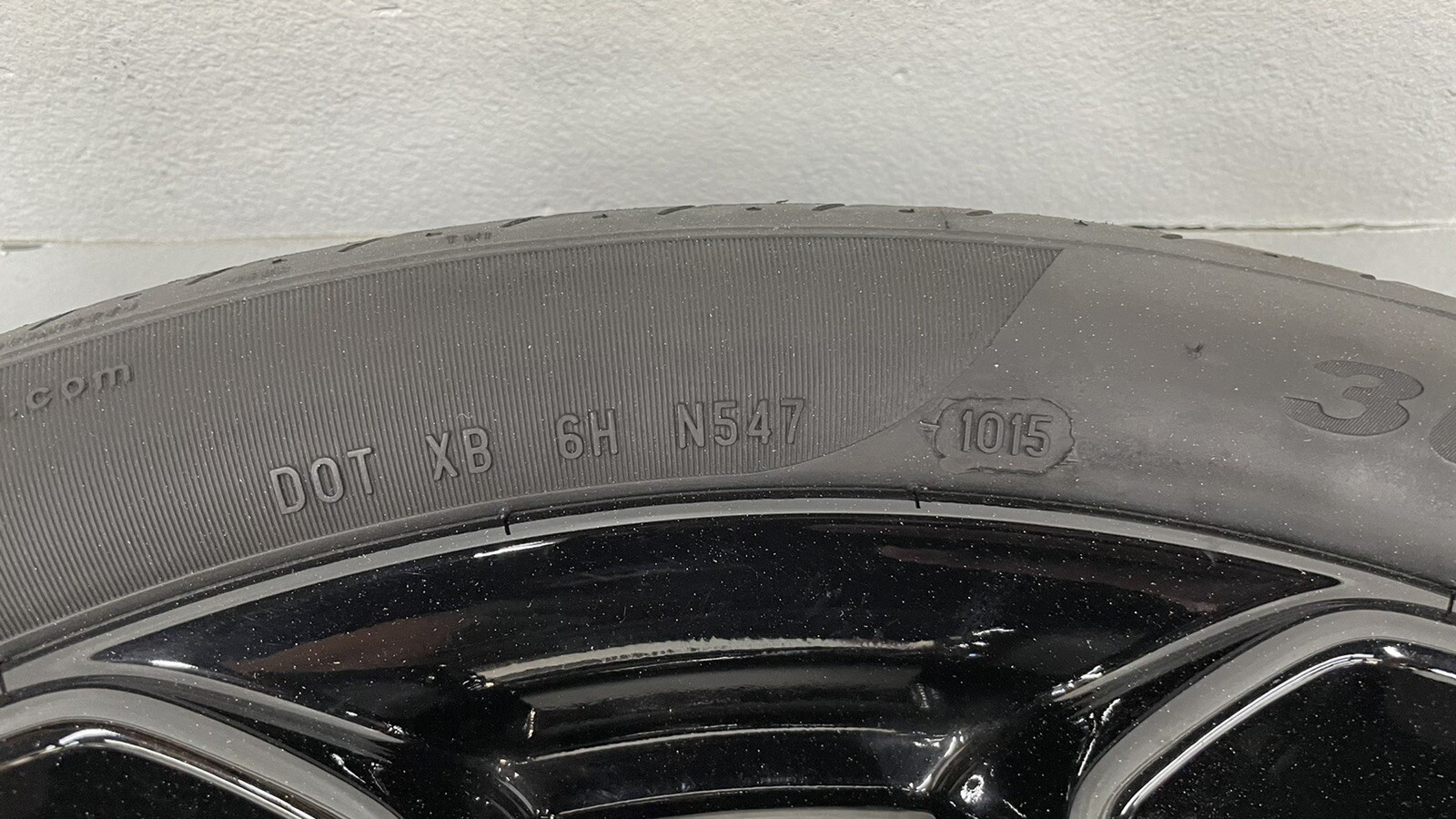 20" Lamborghini Huracan black OEM factory Giano wheels rims w/ Rear Tires, Mint