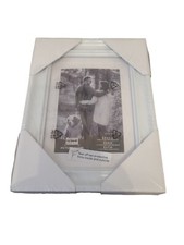 White picture frame 8.5" x 6.5"