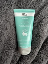 Image of 1 x150ml REN Clean Skincare Clearcalm Clay Cleanser Face Wash For Skin Blemishes