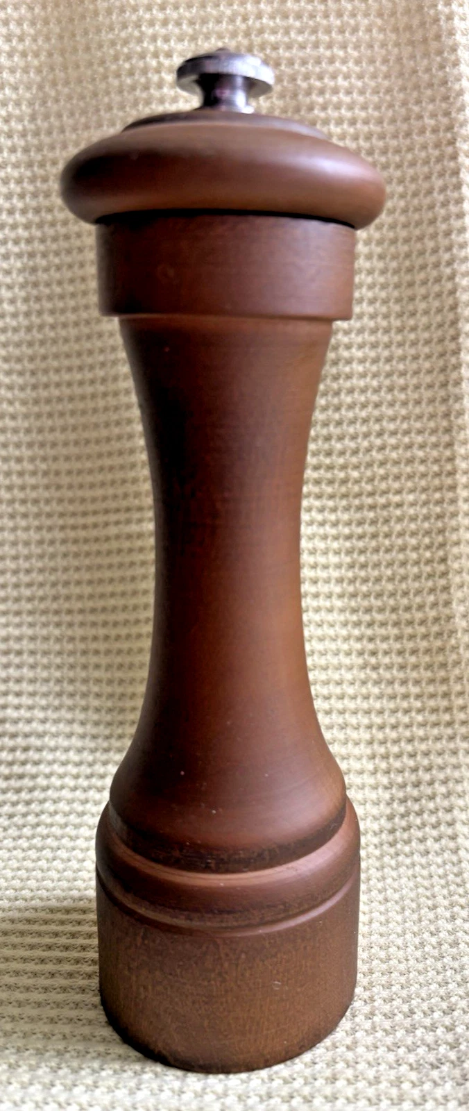 Peugeot France Wooden Pepper Mill Grinder Dark Walnut MCM Kitchen 7"H Not Used
Opens in a new window