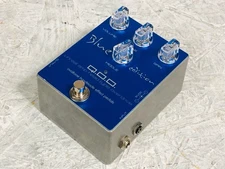 Ovaltone Q.O.O. Blue Edition Modern High Gain Distortion Pedal Mint Condition