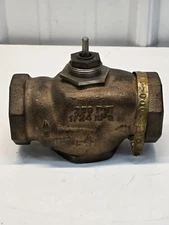 INVENSYS SIEBE VB-7213-000-4-10 TWO WAY VALVE SCREWED NPT END 1/2" NOS r6