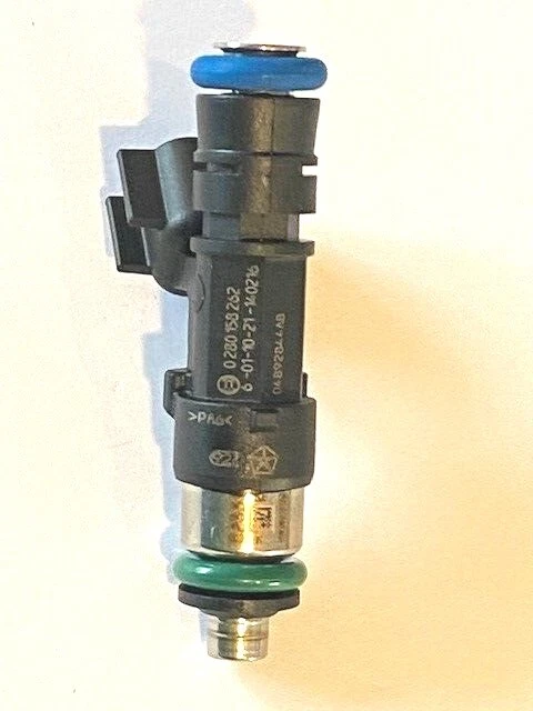 Bosch Fuel Injector 0280158262 NEW fits 4892844AB Mopar 2012-2017 Fiat 500 1.4L - Image 3 of 4