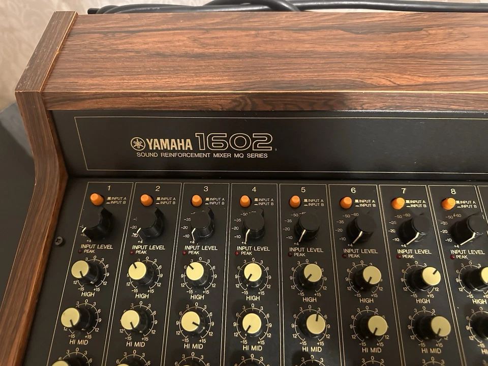 Yamaha MQ1602 Japa-Neve 16 channel console — 第 2/4 张图片