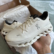 OnCloud Cloud Tilt 'Pearl/Ice' UK5 - Excellent