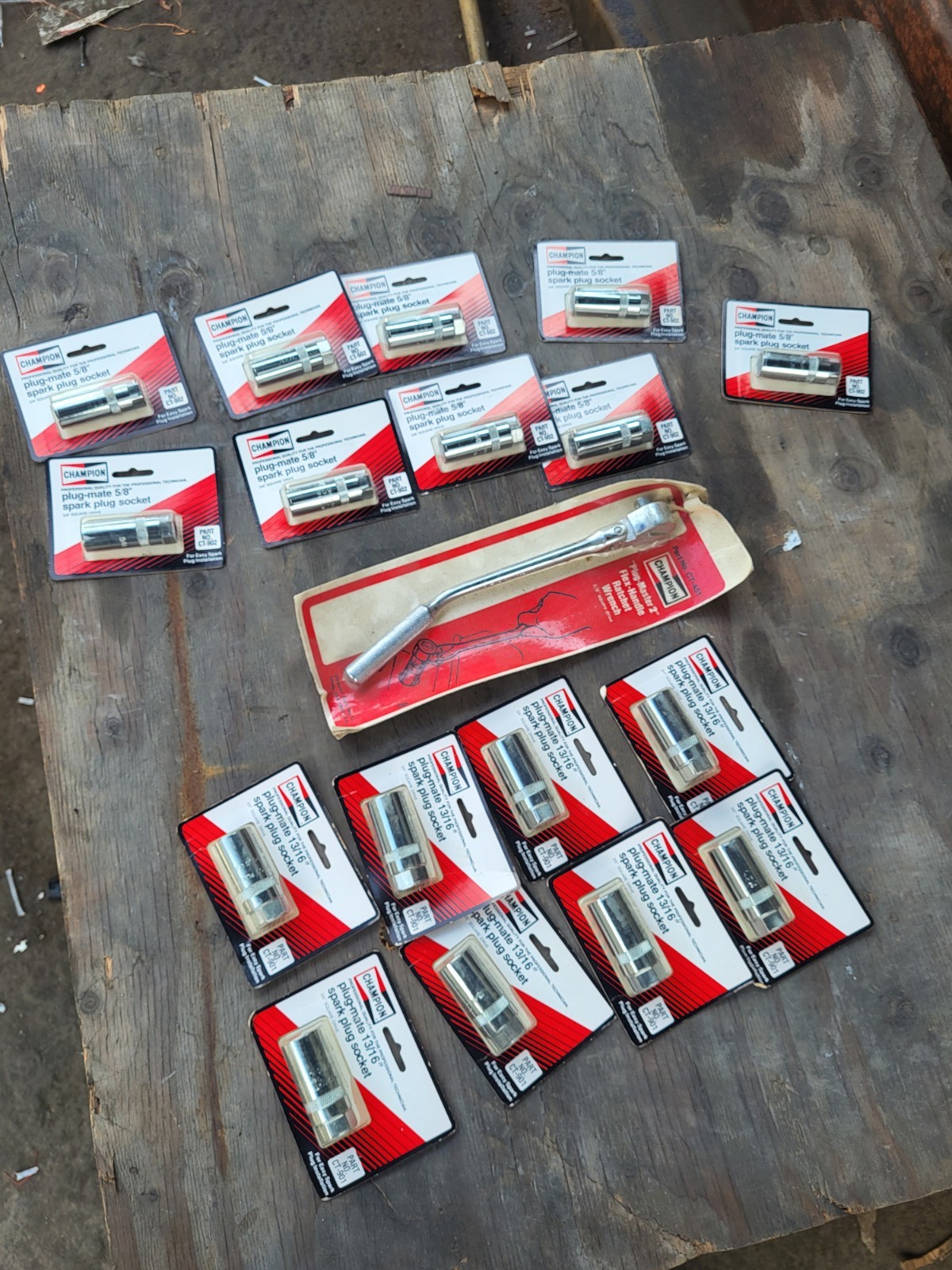 Vintage Champion Plug Master And 8 Plug-mate 13/26 & 9 5/8, 