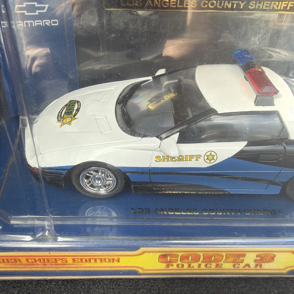 CODE 3 - PREMIER CHIEF'S ED. - LOS ANGELES COUNTY SHERIFF CAMARO POLICE CAR 1/24 - Image 2 of 4