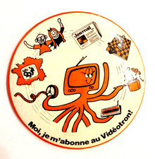 Vintage 80s Videotron Quebec XL pin button - Canada telecom media TV film